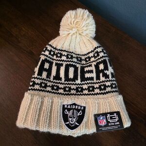 New Las Vegas Raiders NFL Sideline Sport Pom Cuffed Knit Beanie Removable Pom